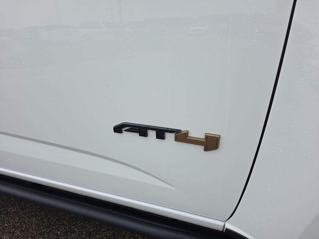 used 2022 GMC Canyon car, priced at $28,300