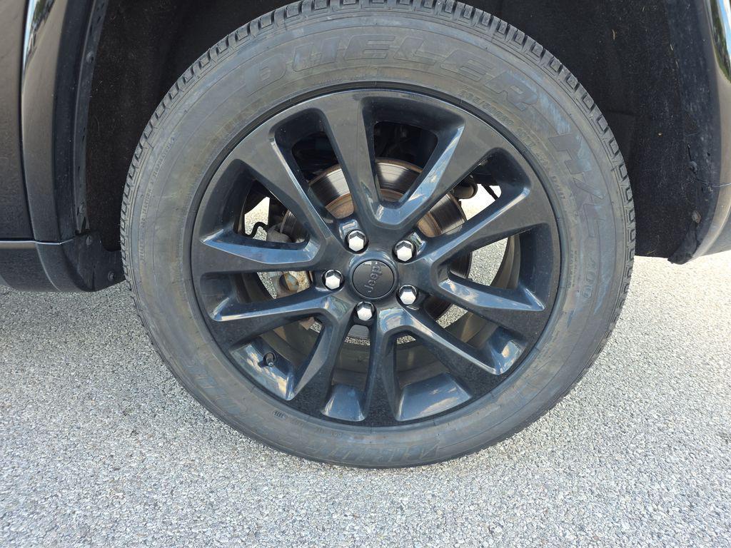 used 2020 Jeep Grand Cherokee car, priced at $18,800