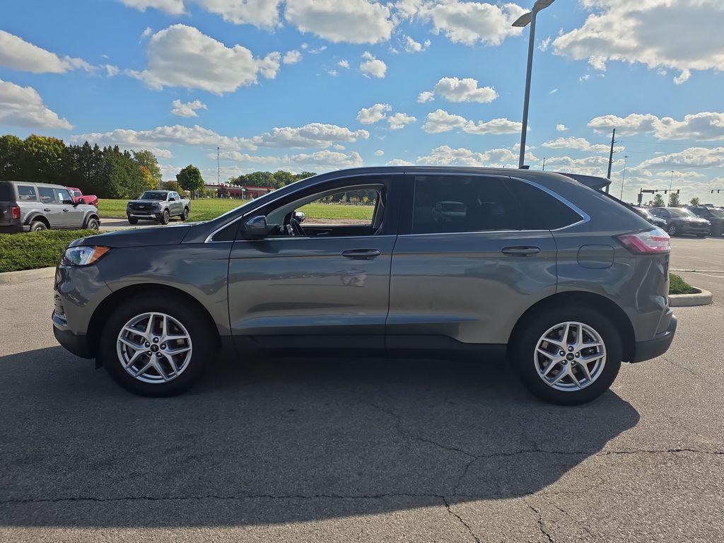 used 2024 Ford Edge car, priced at $25,900