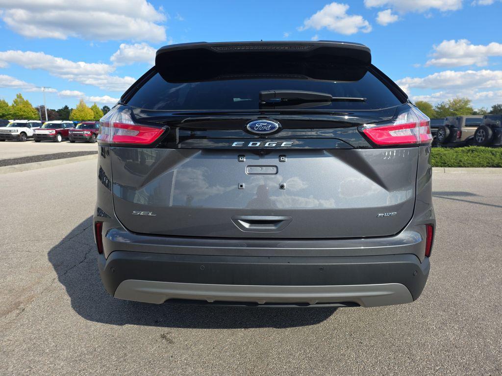 used 2024 Ford Edge car, priced at $25,900