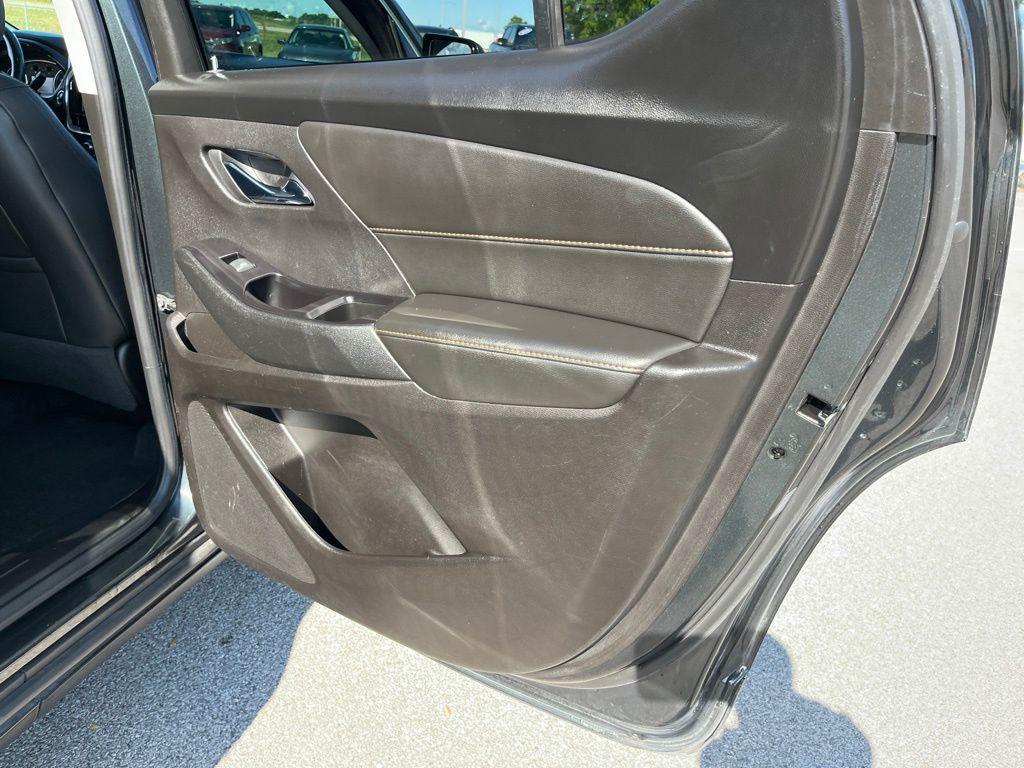 used 2020 Chevrolet Traverse car, priced at $20,800