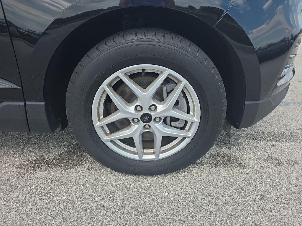 used 2024 Ford Edge car, priced at $28,800