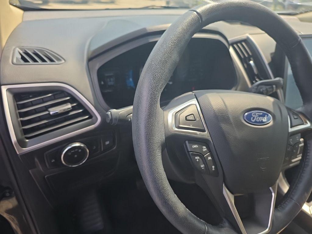 used 2024 Ford Edge car, priced at $28,800