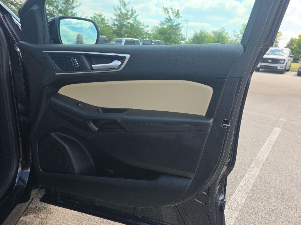 used 2024 Ford Edge car, priced at $28,800