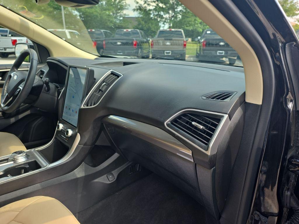 used 2024 Ford Edge car, priced at $28,800