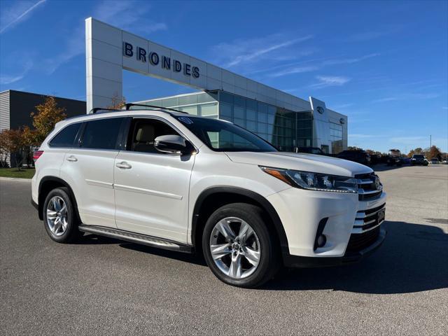 used 2017 Toyota Highlander car, priced at $22,100