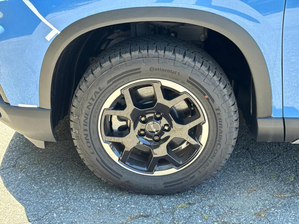 new 2025 Honda Pilot car, priced at $52,950