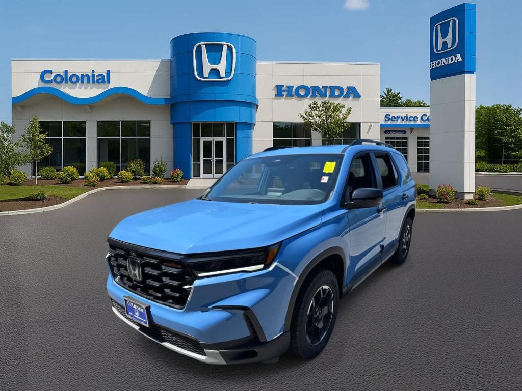 new 2025 Honda Pilot car, priced at $52,950