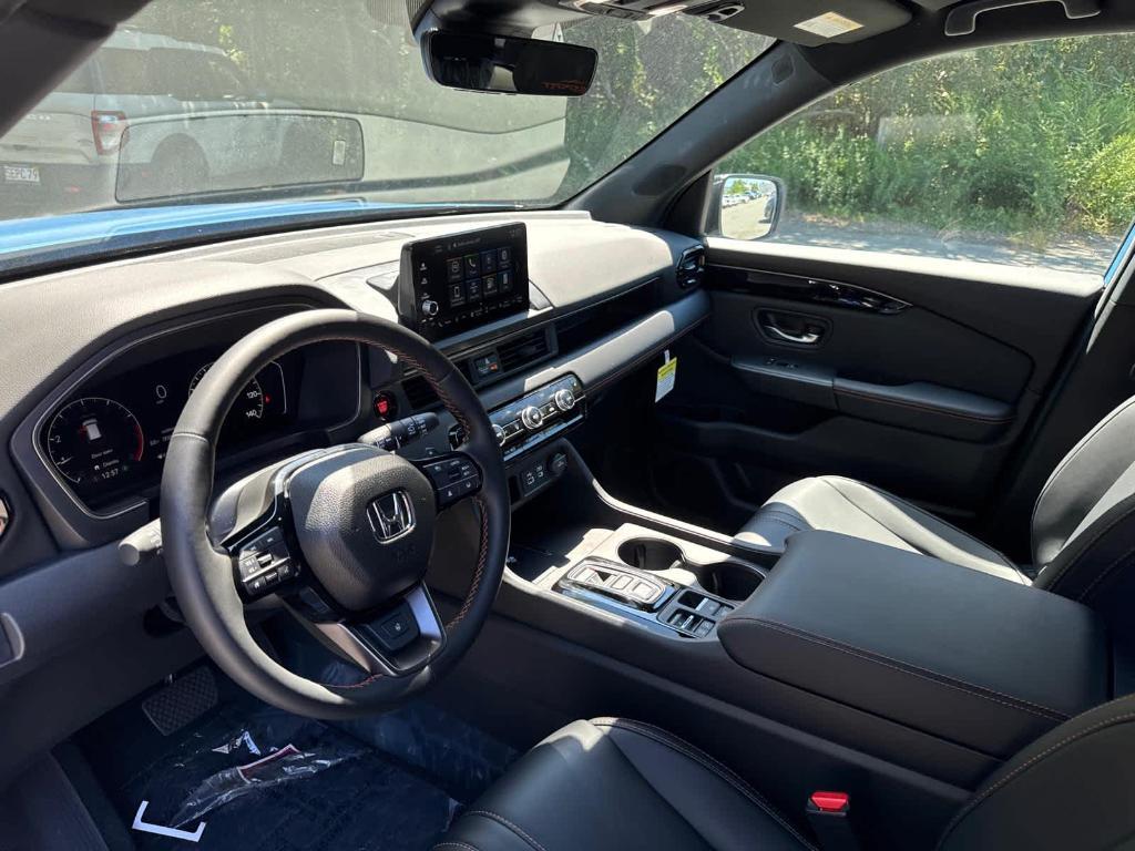 new 2025 Honda Pilot car, priced at $52,950