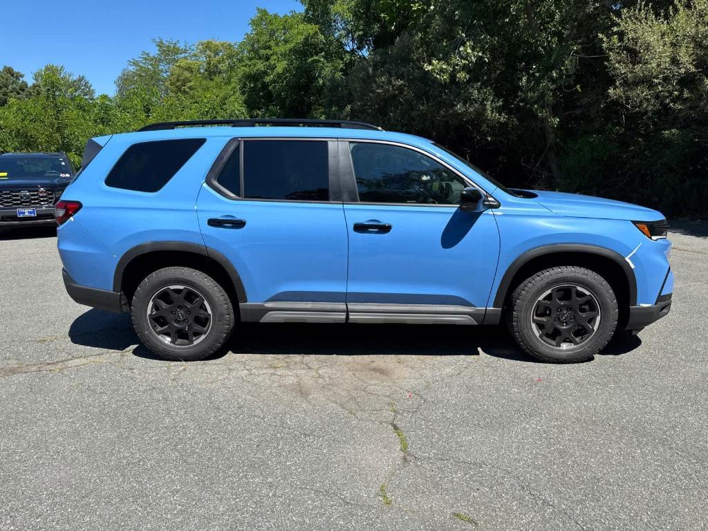 new 2025 Honda Pilot car, priced at $52,950