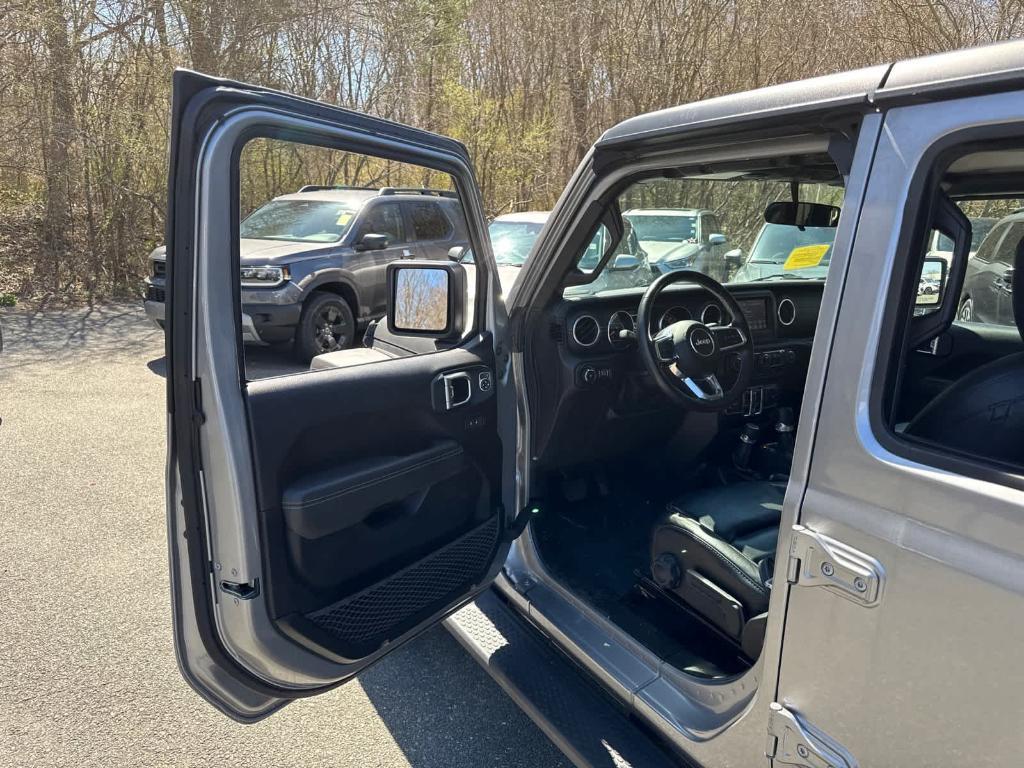 used 2019 Jeep Wrangler Unlimited car, priced at $29,388