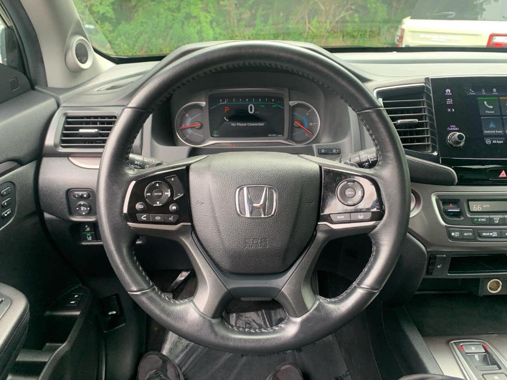 used 2022 Honda Pilot car, priced at $31,395