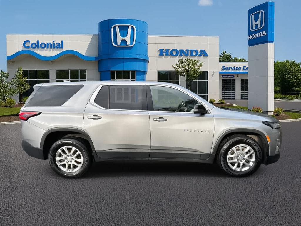 used 2023 Chevrolet Traverse car, priced at $24,988