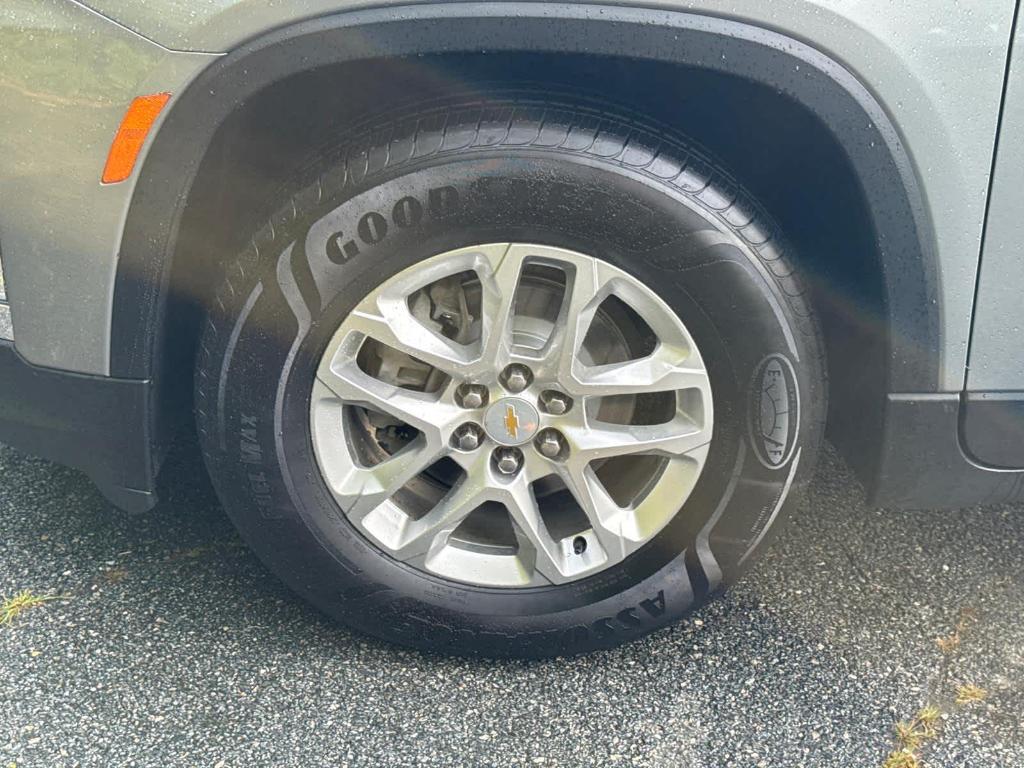 used 2023 Chevrolet Traverse car, priced at $24,988