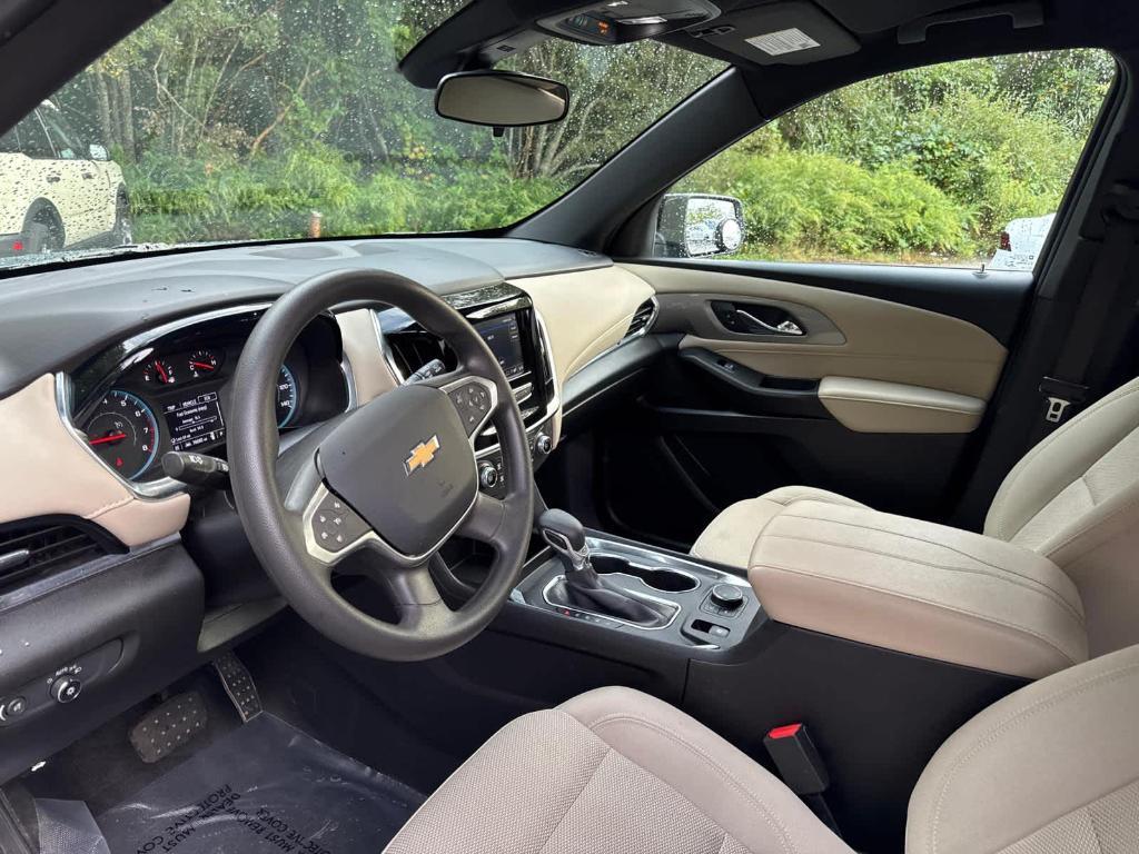 used 2023 Chevrolet Traverse car, priced at $24,988