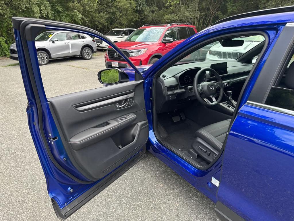 new 2025 Honda CR-V Hybrid car