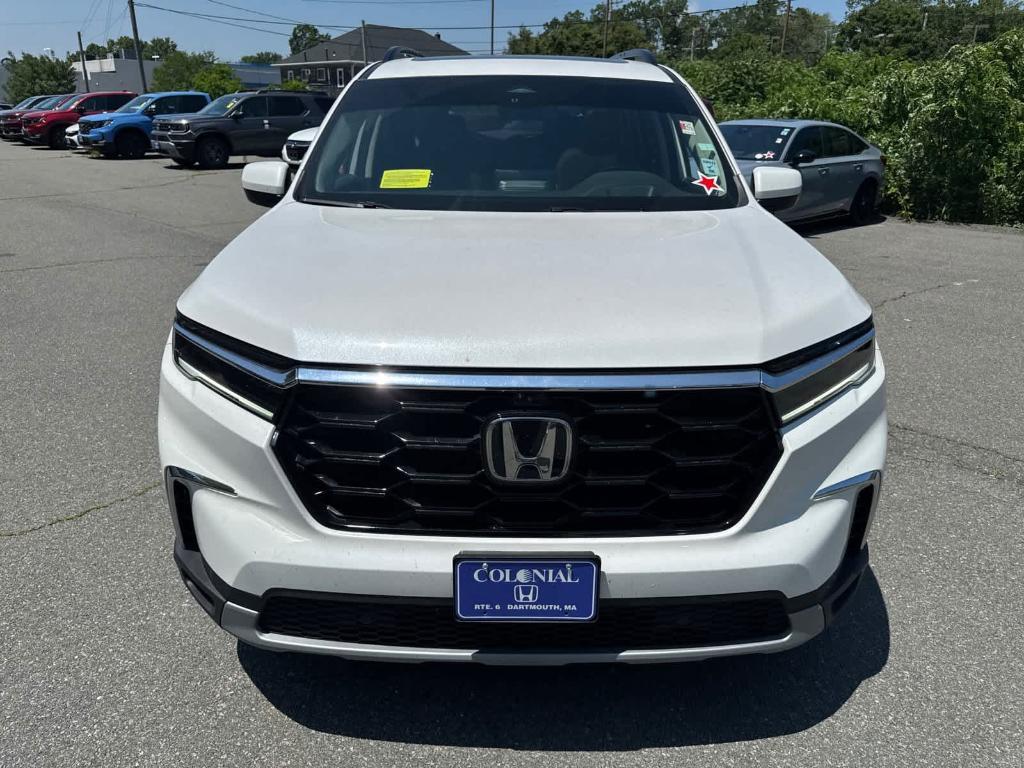 used 2024 Honda Pilot car, priced at $46,988