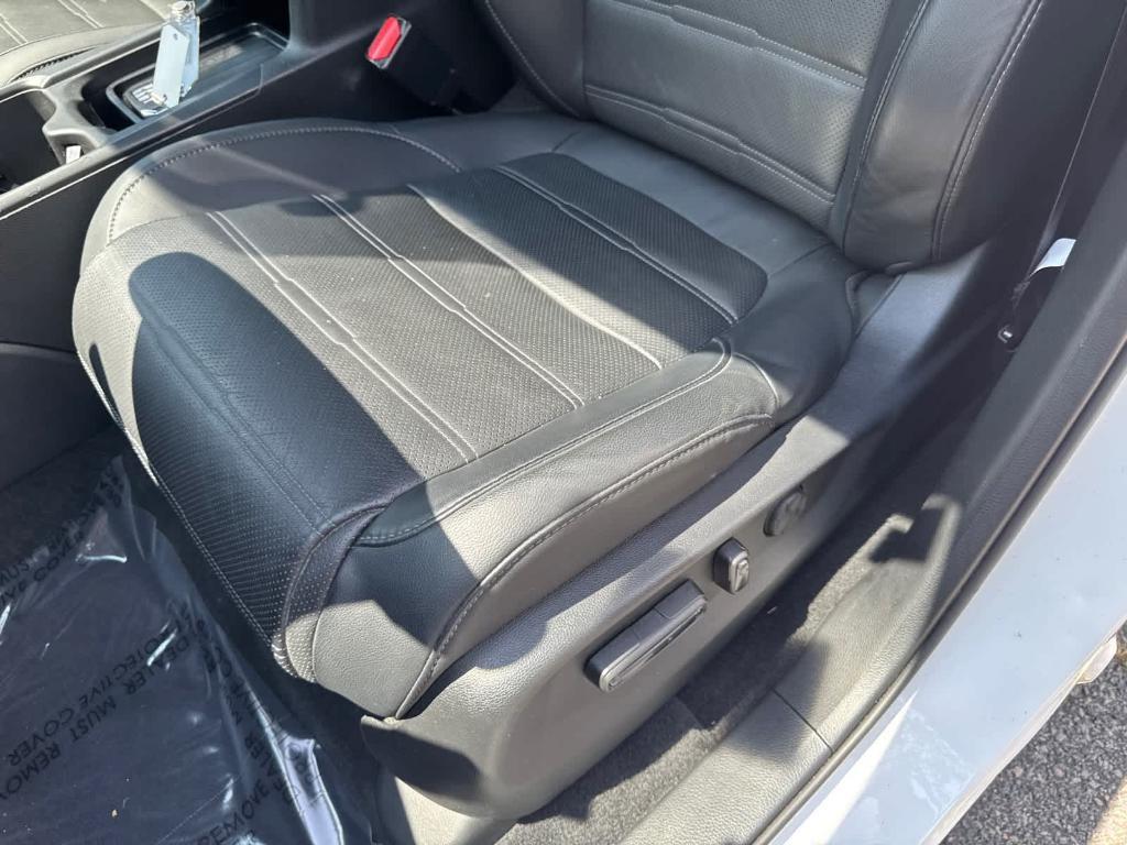 used 2022 Honda CR-V car, priced at $30,294