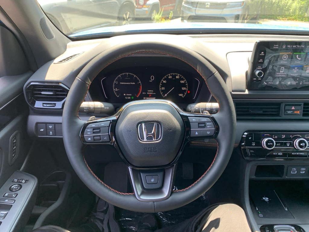 new 2025 Honda Pilot car, priced at $51,305