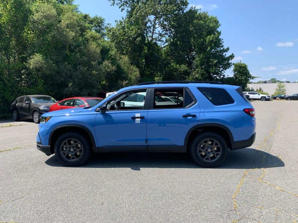 new 2025 Honda Pilot car, priced at $51,305