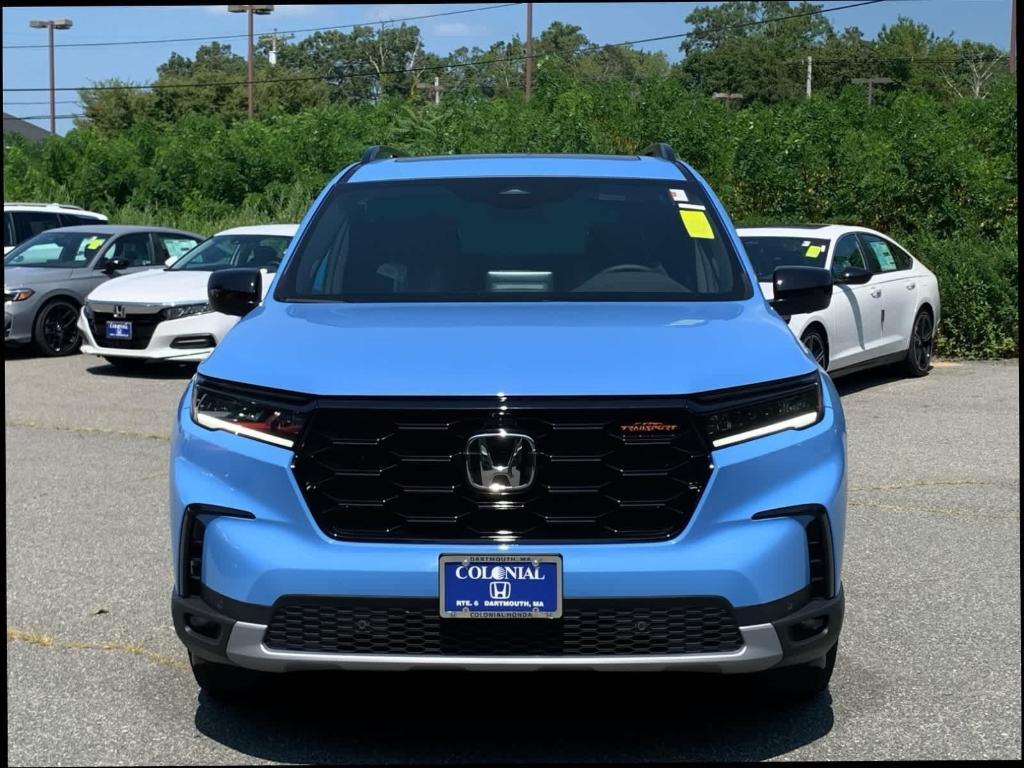 new 2025 Honda Pilot car, priced at $51,305