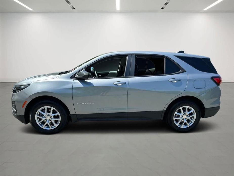 used 2024 Chevrolet Equinox car, priced at $25,594
