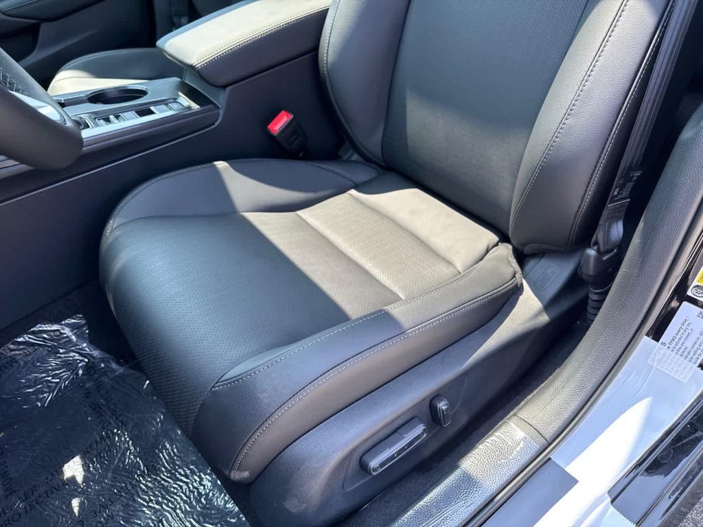 new 2025 Honda Civic Hybrid car, priced at $33,100