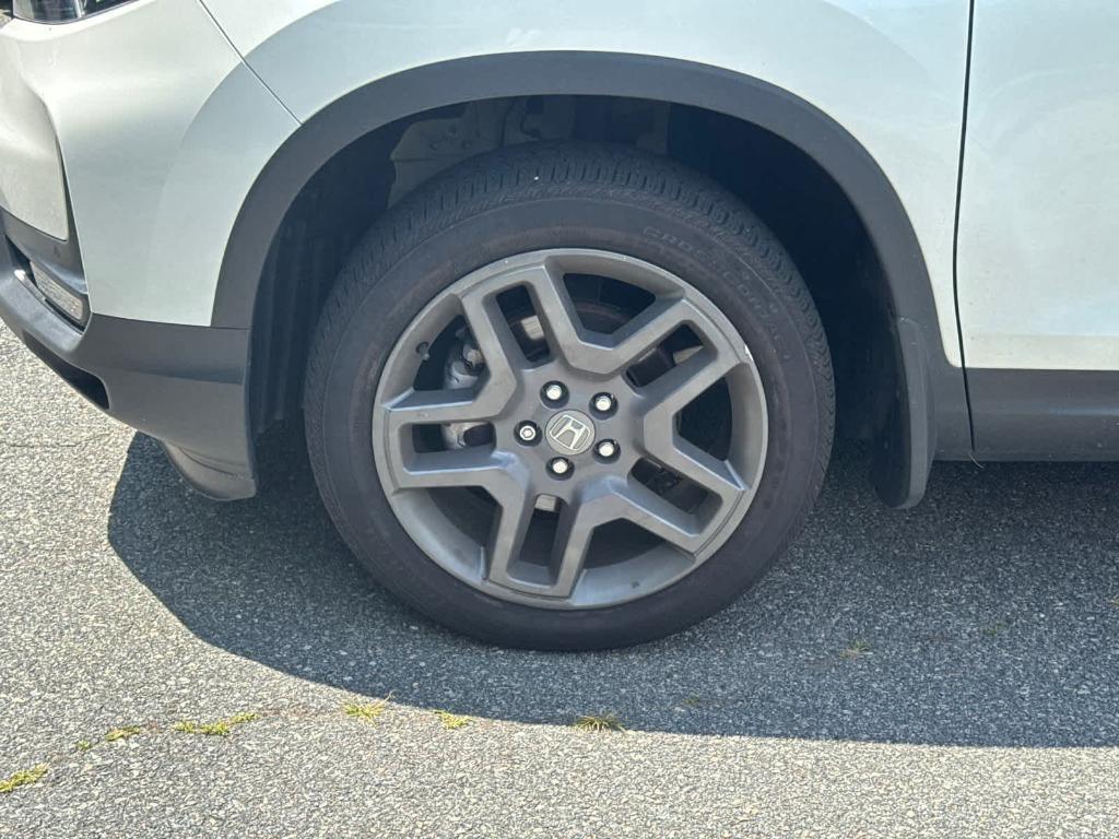 used 2022 Honda Passport car, priced at $31,525