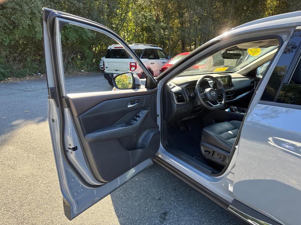 used 2022 Nissan Rogue car, priced at $27,891