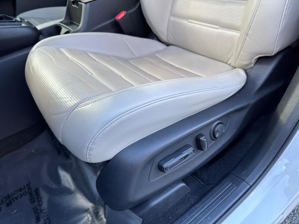 used 2023 Honda CR-V car, priced at $31,195