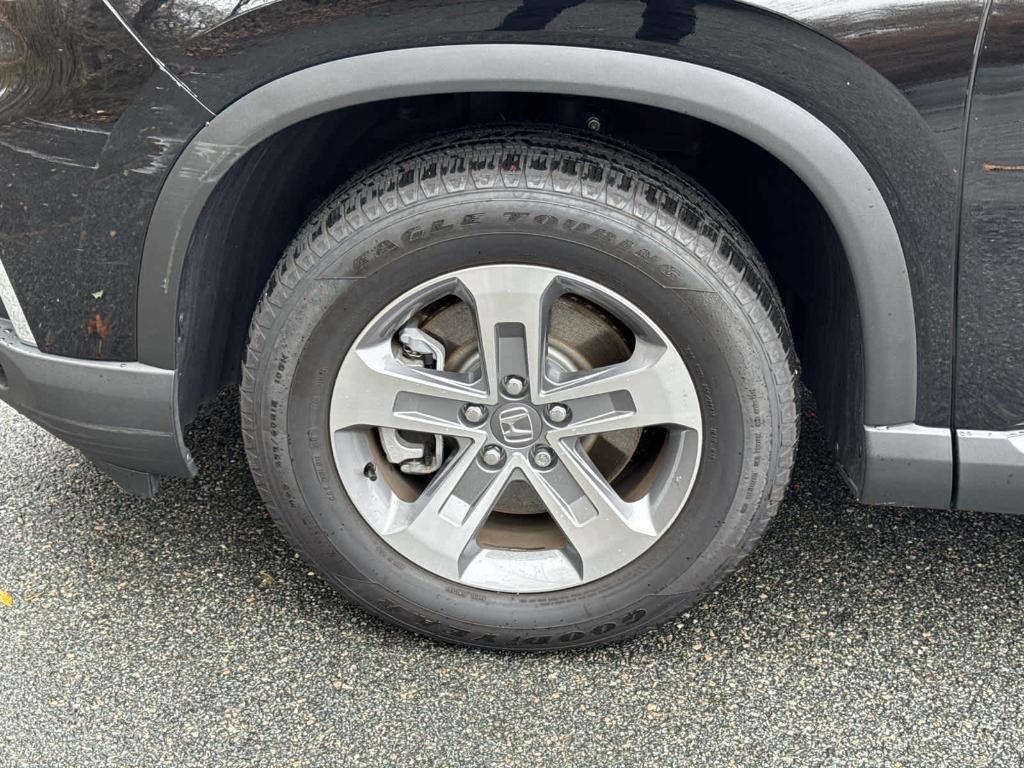 used 2025 Honda Pilot car, priced at $41,488