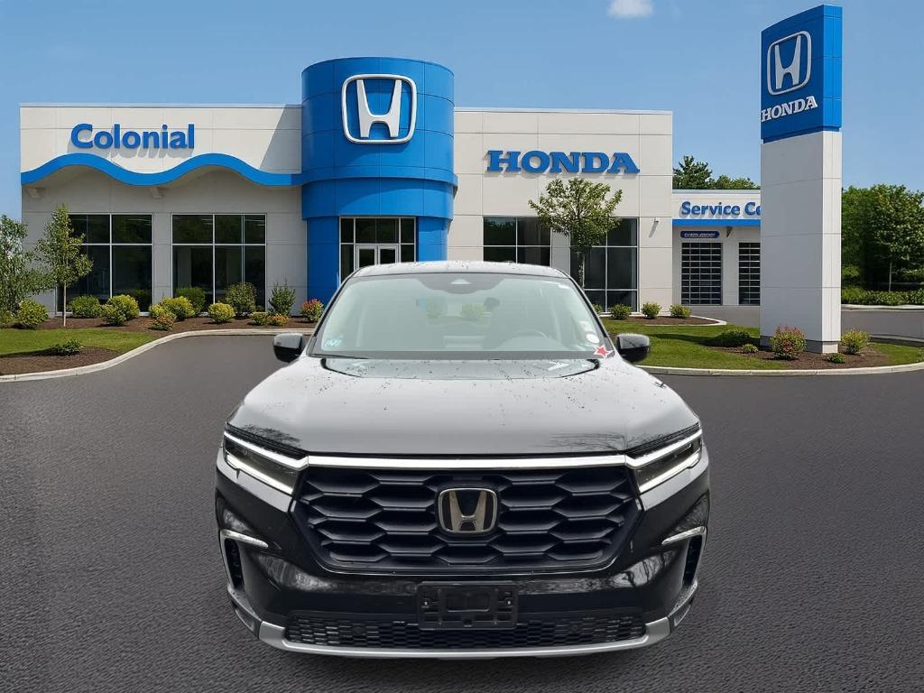 used 2025 Honda Pilot car, priced at $41,488