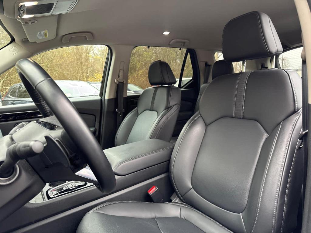 used 2025 Honda Pilot car, priced at $41,488