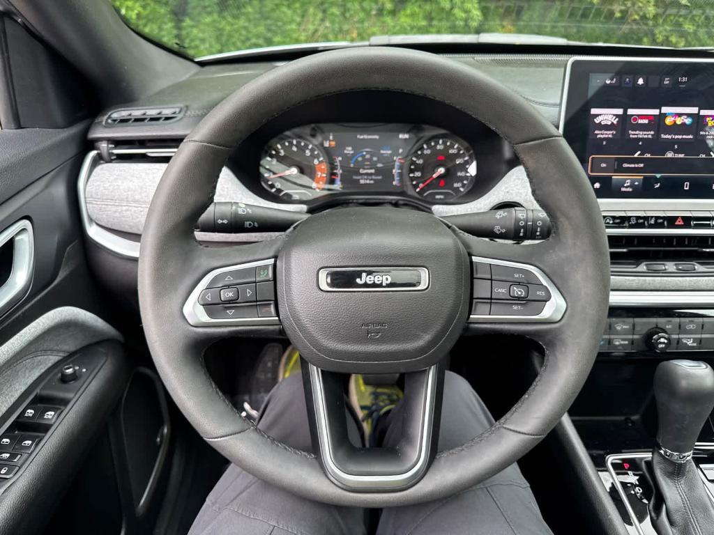 used 2023 Jeep Compass car, priced at $25,894