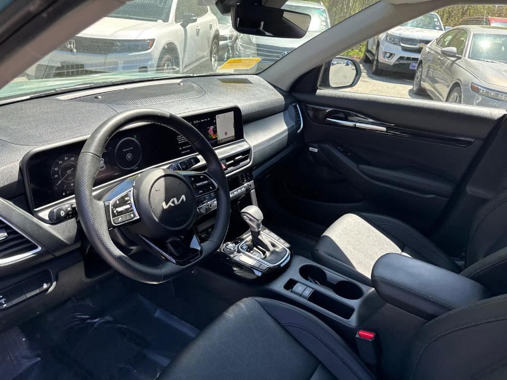 used 2024 Kia Seltos car, priced at $27,364