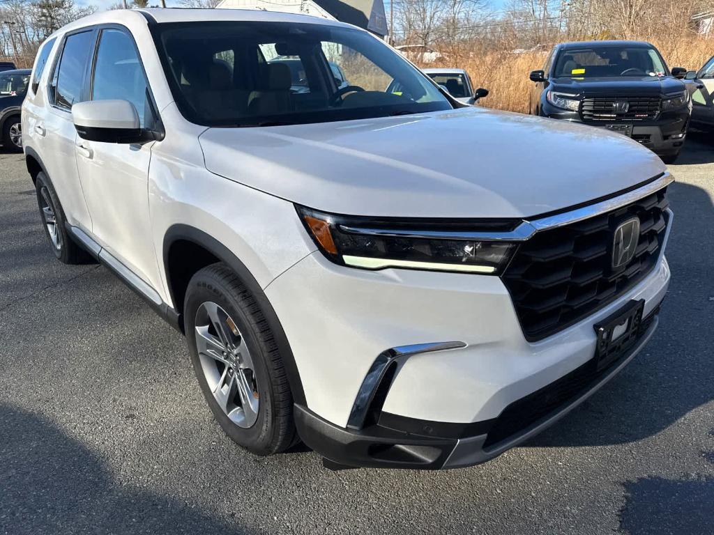 used 2023 Honda Pilot car, priced at $38,991