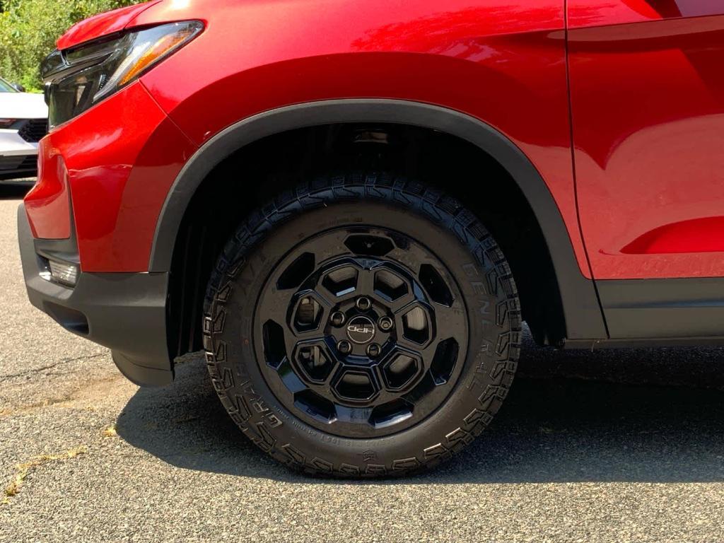 new 2025 Honda Ridgeline car, priced at $43,900