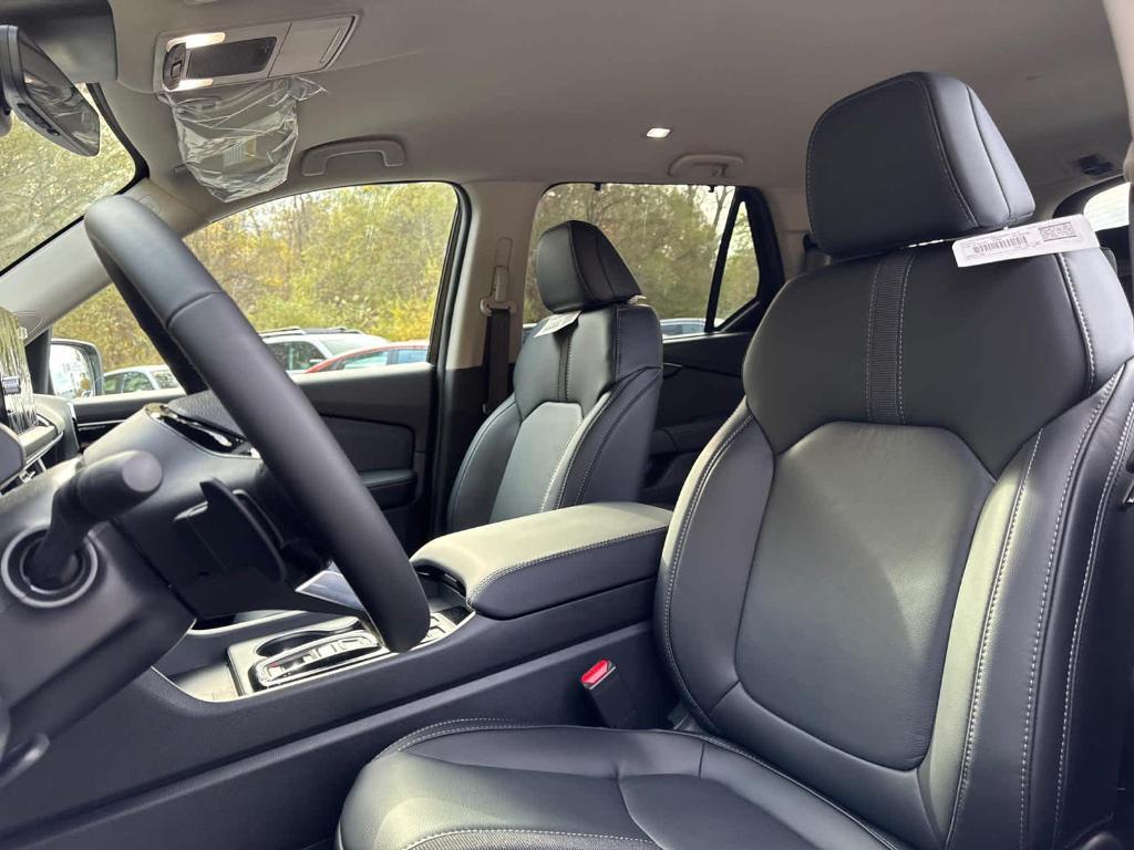 new 2025 Honda Pilot car, priced at $47,095
