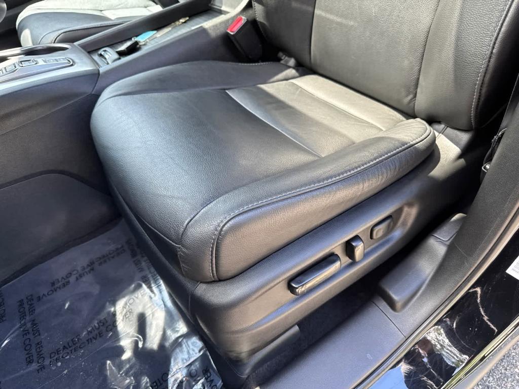 used 2022 Honda Pilot car, priced at $29,694