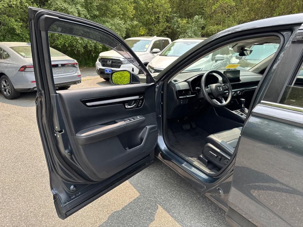 used 2023 Honda CR-V car, priced at $37,895