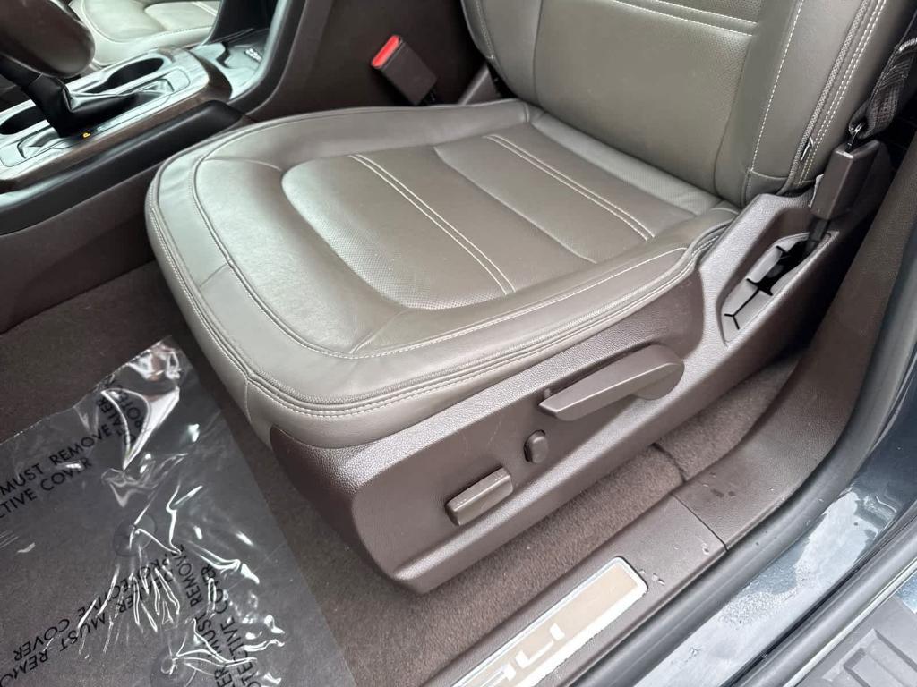used 2021 GMC Canyon car, priced at $32,924