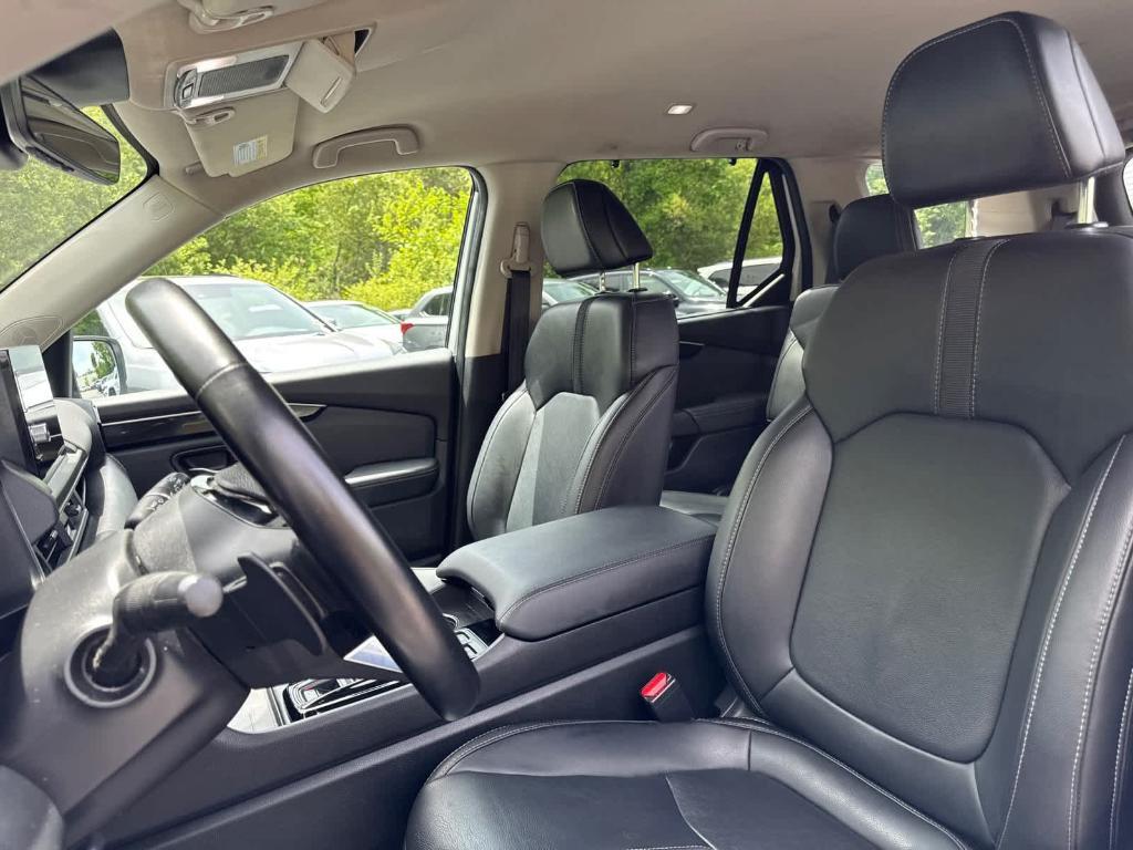 used 2023 Honda Pilot car, priced at $35,694