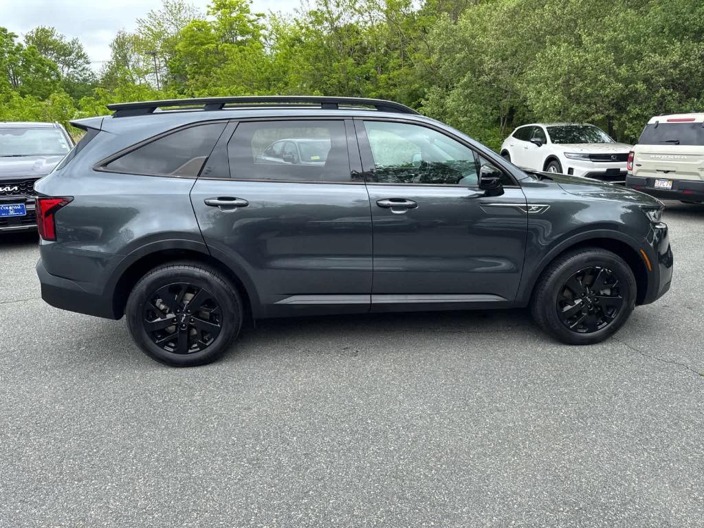 used 2022 Kia Sorento car, priced at $25,894