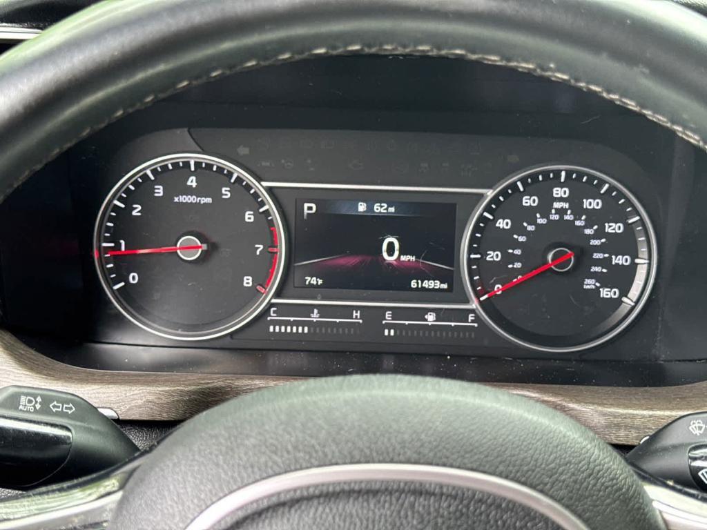 used 2022 Kia Sorento car, priced at $25,894