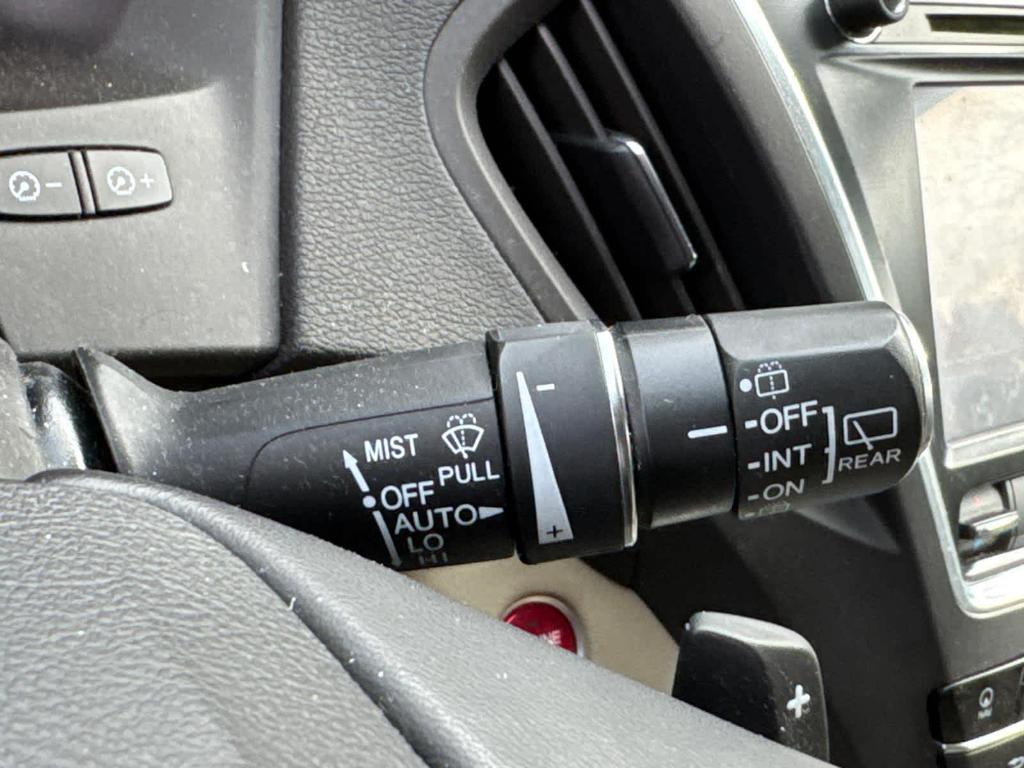 used 2019 Acura MDX car, priced at $23,359