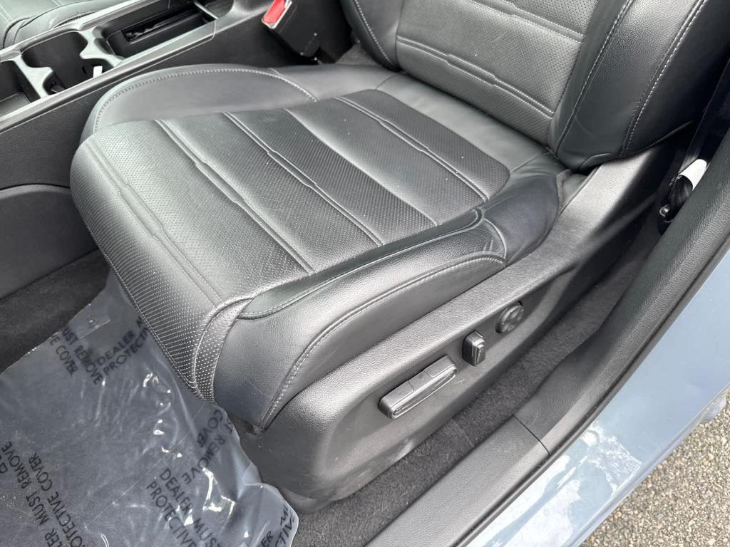 used 2022 Honda CR-V Hybrid car, priced at $25,995