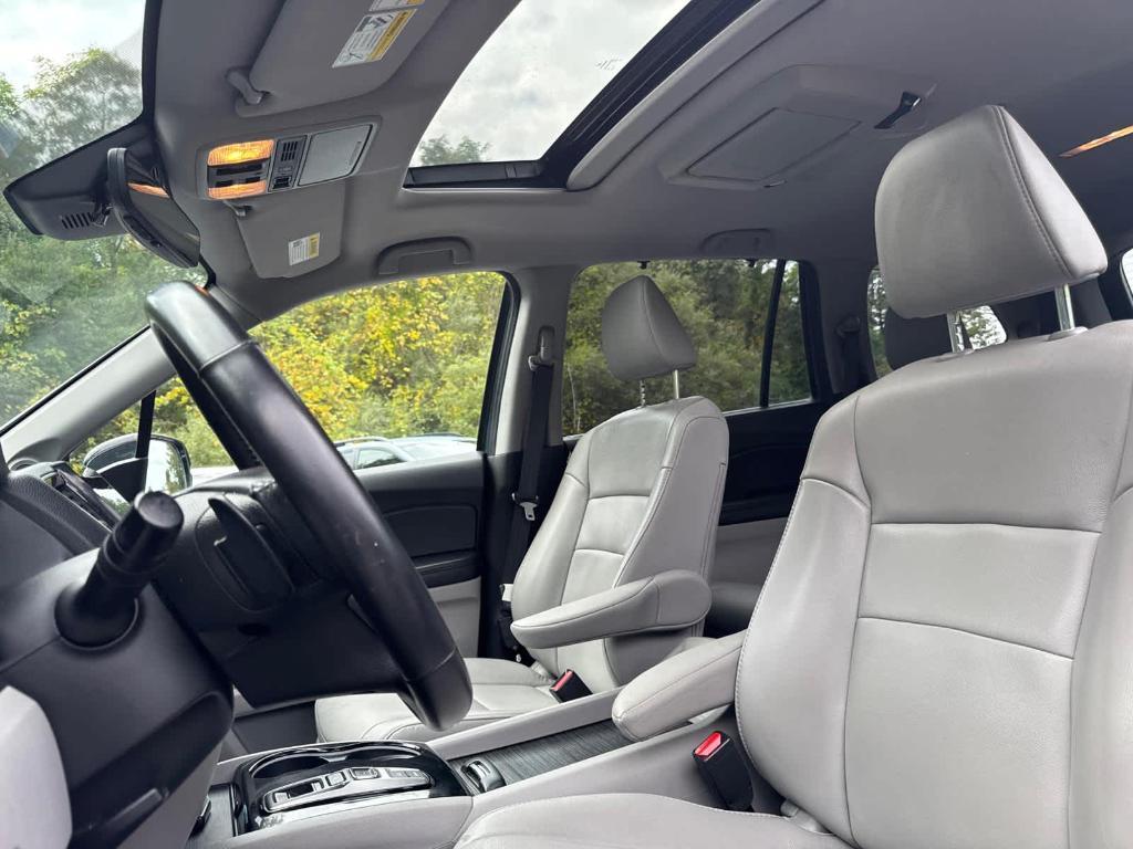 used 2019 Honda Pilot car, priced at $28,594