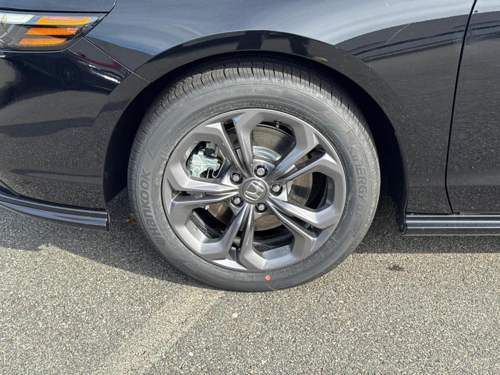 new 2025 Honda Accord Hybrid car, priced at $36,135