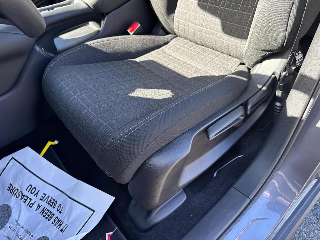 used 2025 Honda HR-V car, priced at $26,895