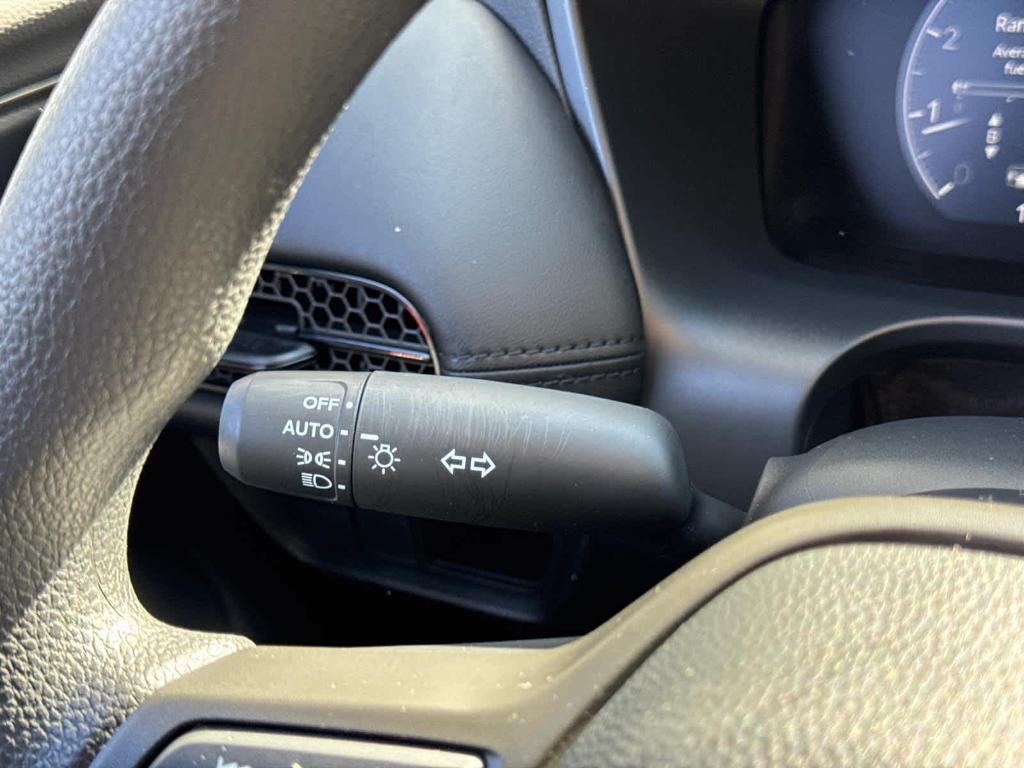 used 2025 Honda HR-V car, priced at $26,895